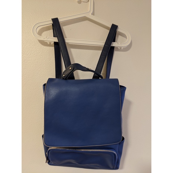 Accessorize Backpack - Picture 1 of 6